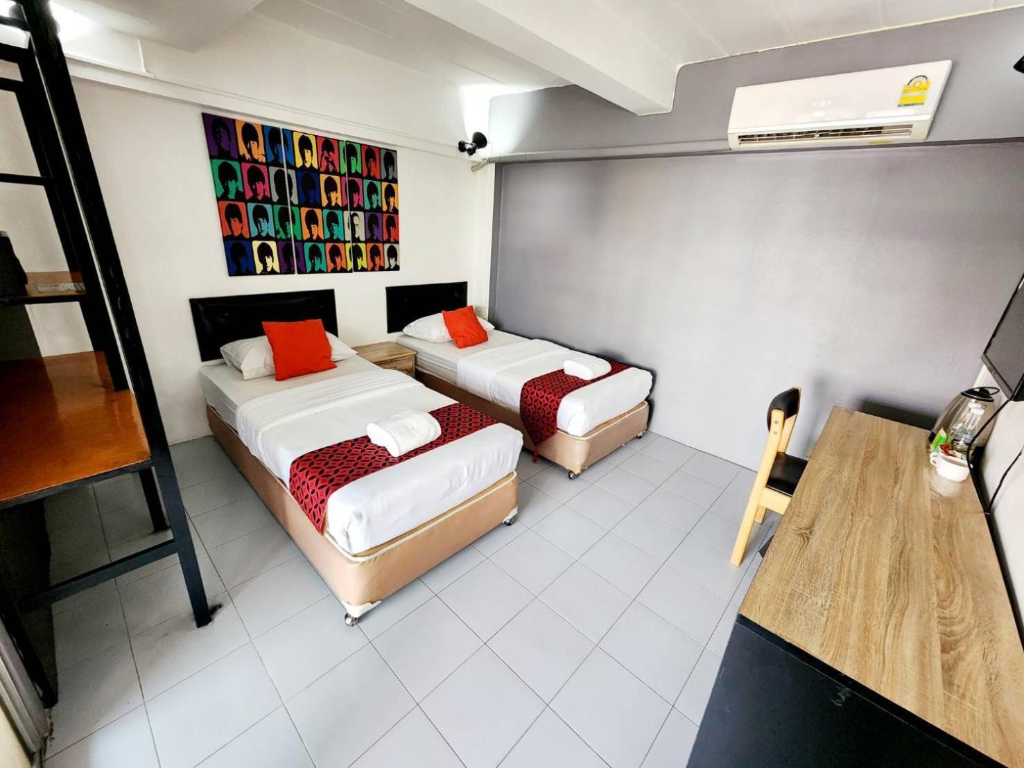 מלון בנגקוק Casa Picasso Near Chabad House מראה חיצוני תמונה